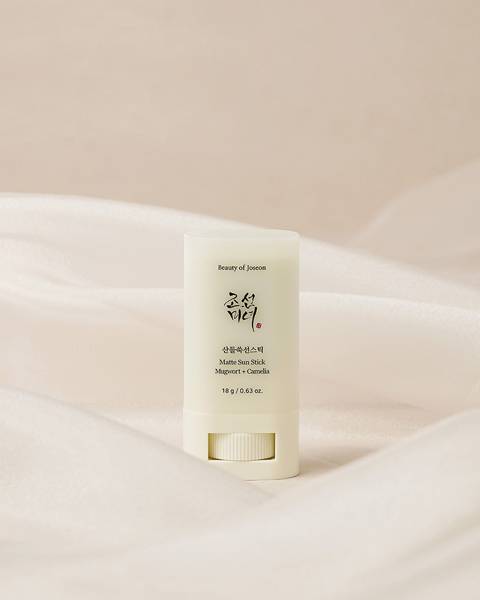 BEAUTY OF JOSEON Matte Sun Stick : Mugwort+Camelia (SPF 50+ PA++++)